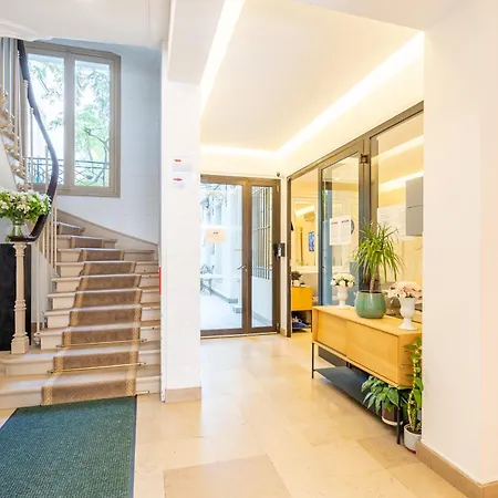 Apartment Le Marceau - Passy Tour Eiffel A Pied- 4 Personnes - Logement Entierement Climatise